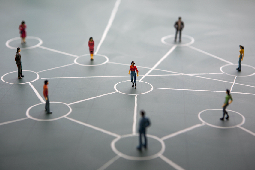 Was ist Networking und welche Beziehung hat es zum Coworking?